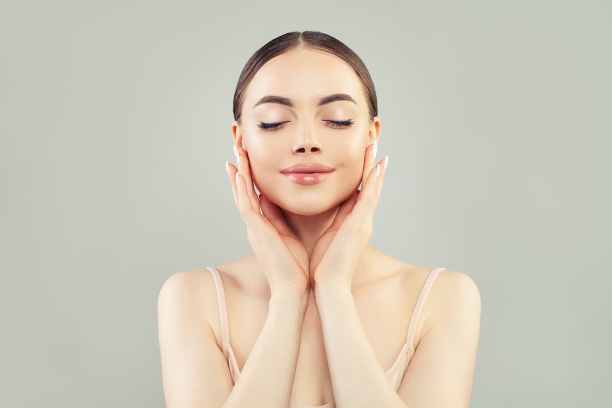 Apuesta por el tratamiento del Co-lifting de Sani Estetic